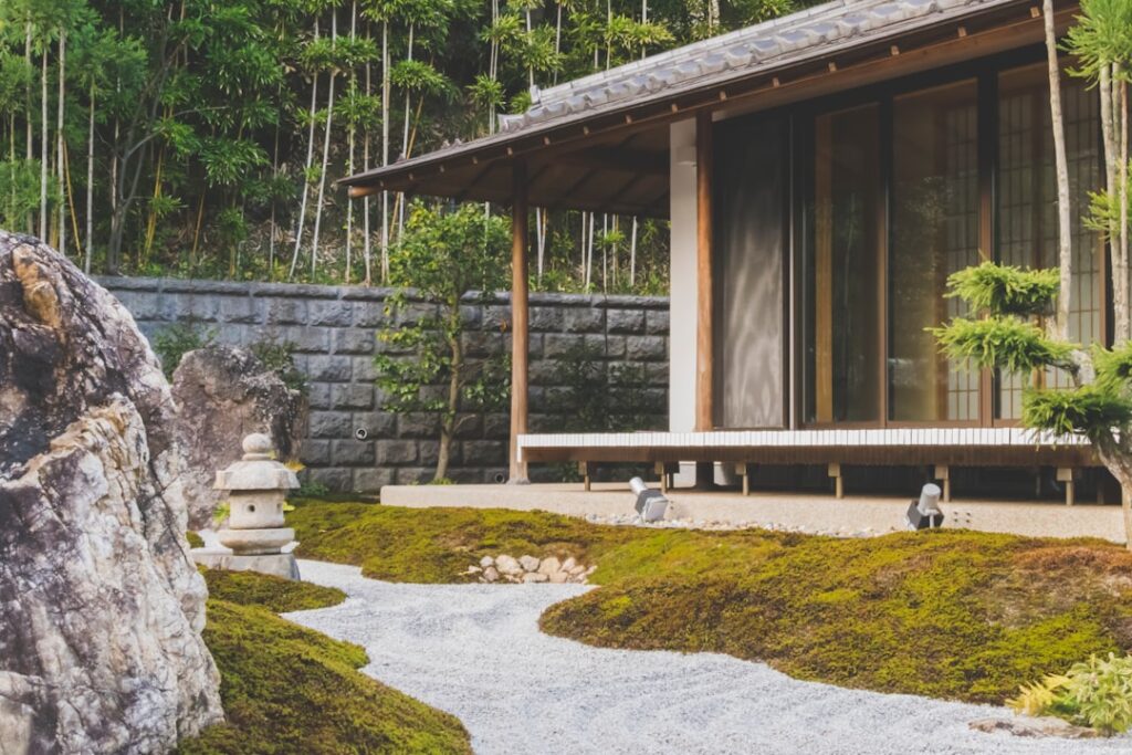 Stilul japonez în designul interior – idei și exemple practice