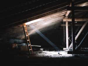 Idei spectaculoase pentru amenajarea mansardei