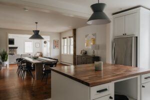 Decorarea casei în stil romantic – inspirație și sfaturi