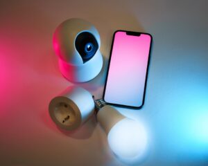 Smart home și securitatea cibernetică: cum să-ți protejezi dispozitivele
